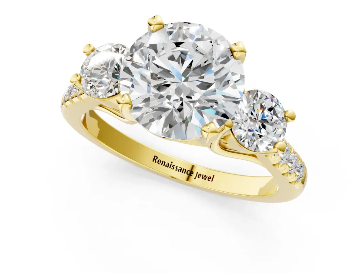 Three-Stone Round Cut Diamond Pavé Band with Four-Prong Setting Yellow gold