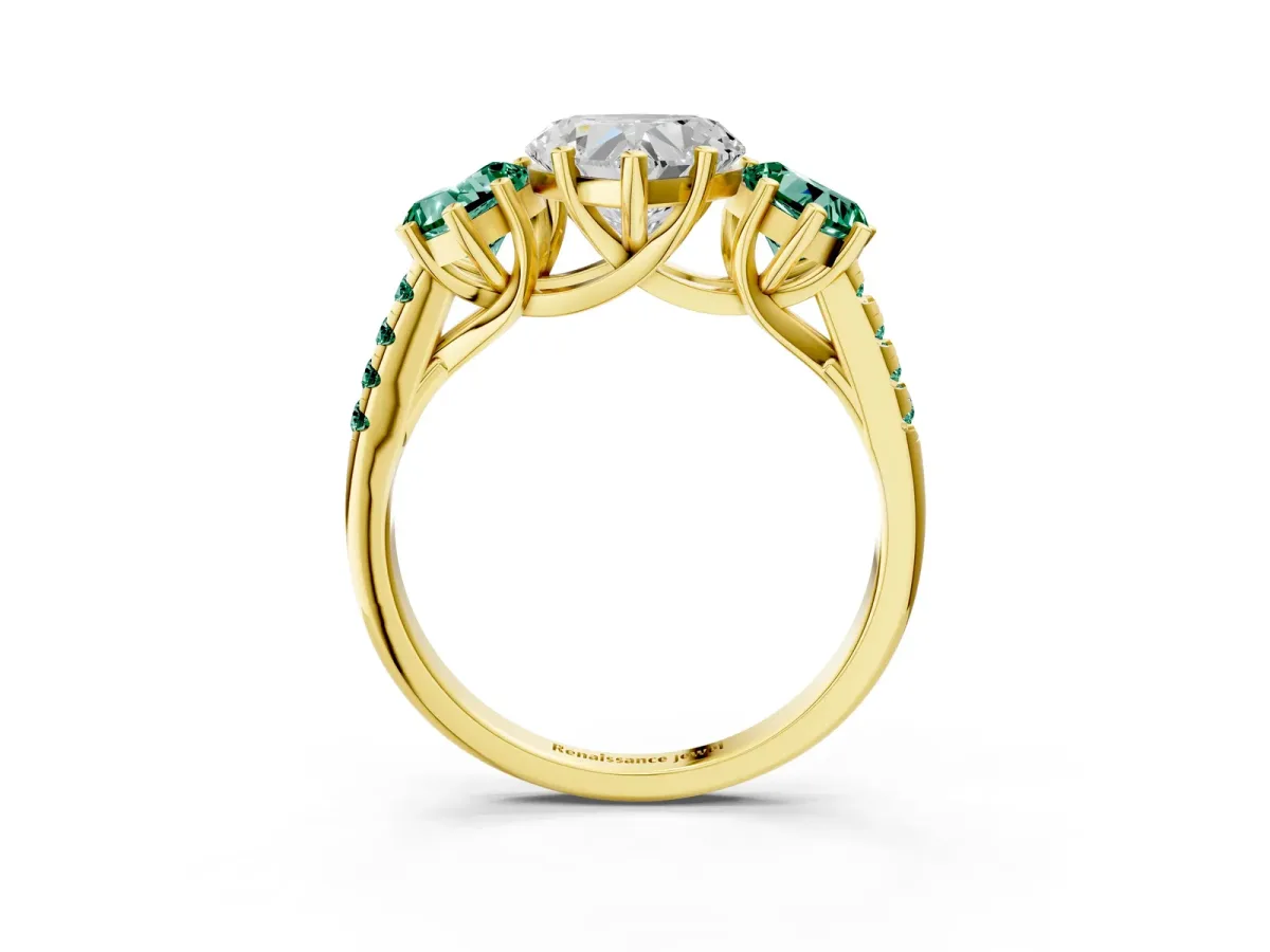 Three-Stone Heart Cut Diamond Ring with Round Green Sapphire Pavé Band and Prong Setting Yellow gold