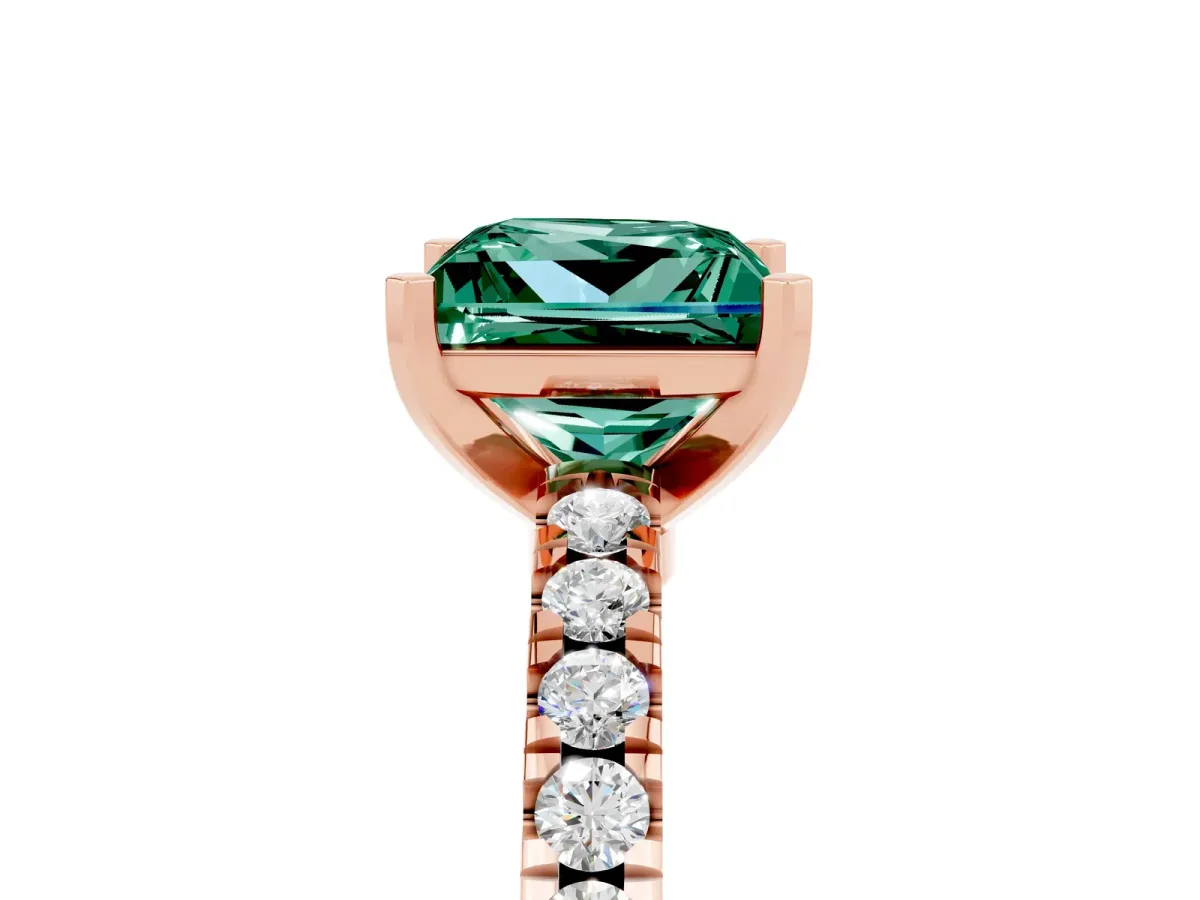 Princess Cut Solitaire Green Sapphire with Pavé Band and Four-Prong Setting Rose gold