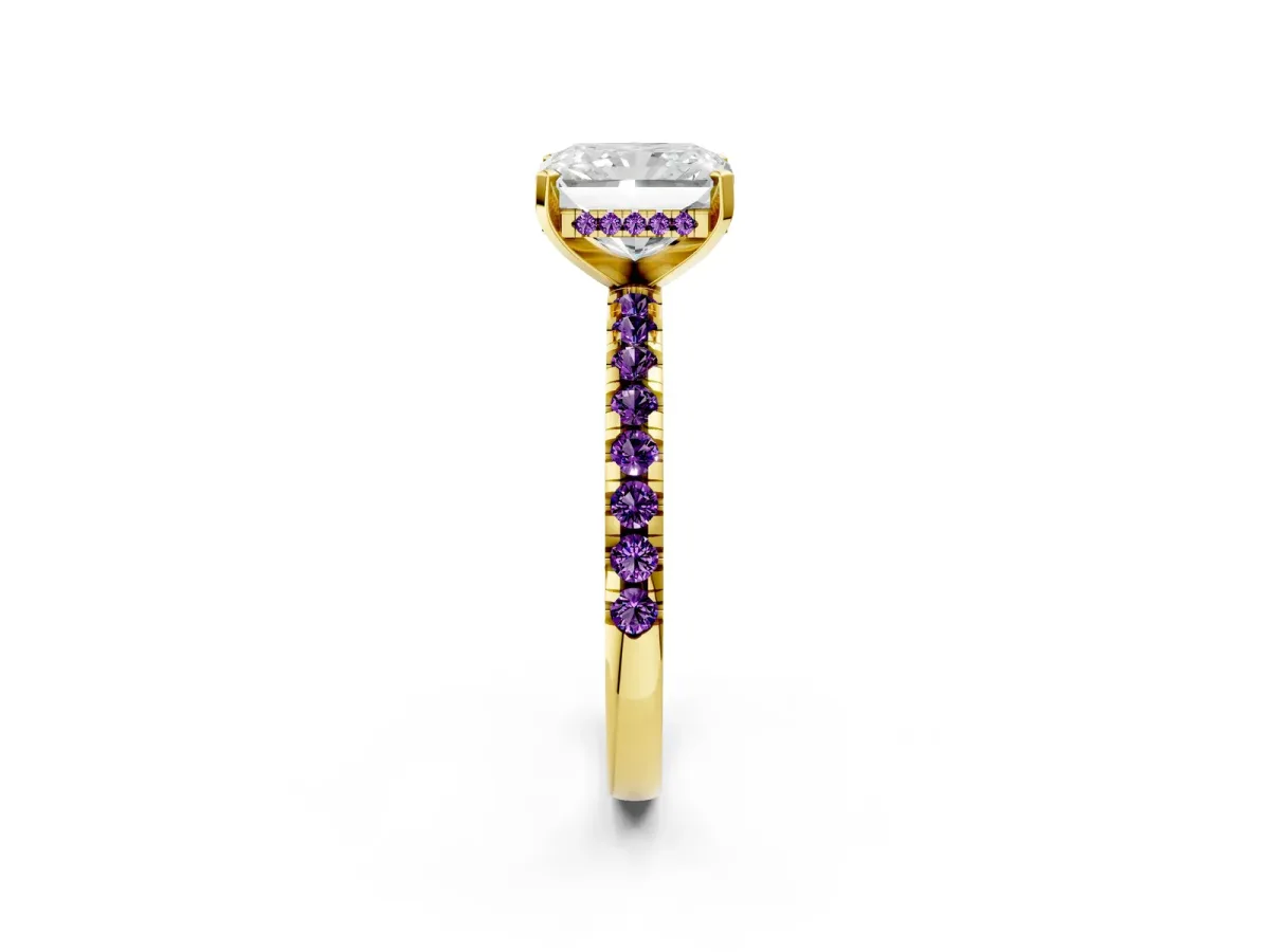 Radiant Cut Diamond Solitaire Ring with Round Amethyst Pavé Band and Four-Prong Setting Yellow gold