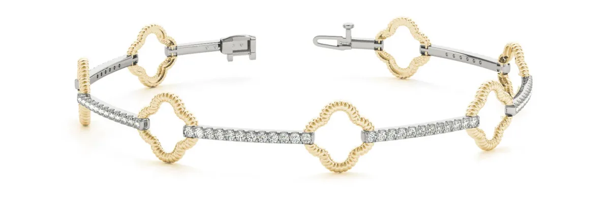 Round Diamond Pave Clover Link Bracelet with Rope Band and Four-Prong Setting Yellow gold