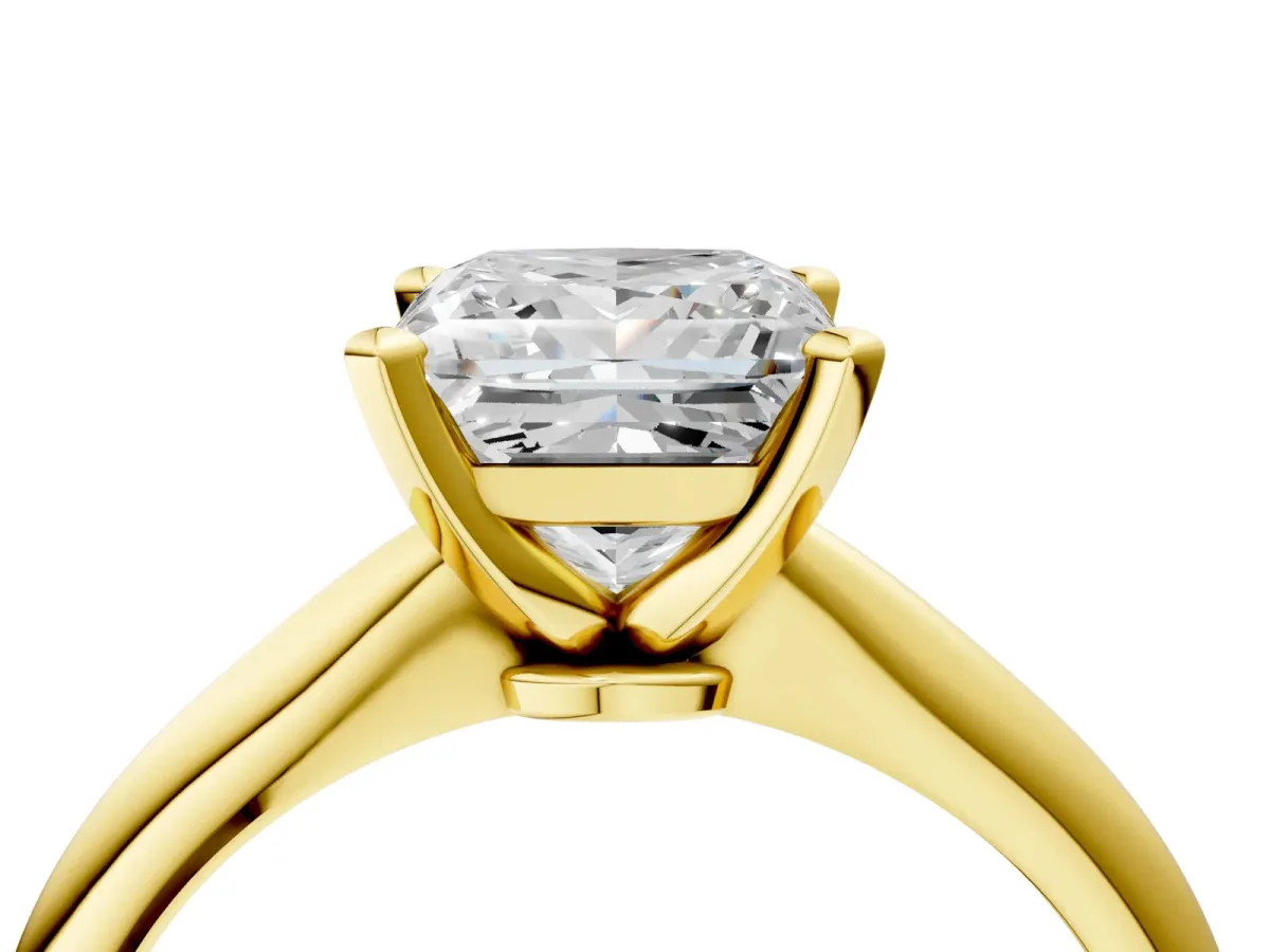 Princess Cut Diamond Solitaire Engagement Ring with Classic Band and Four-Prong Setting Yellow gold