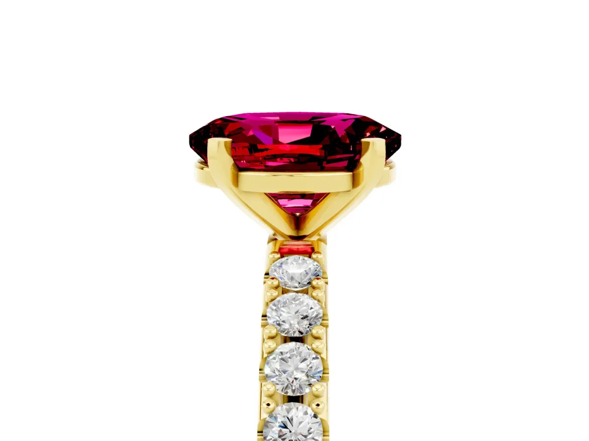 Oval Cut Garnet Solitaire Pavé Band with Four-Prong Setting Yellow gold