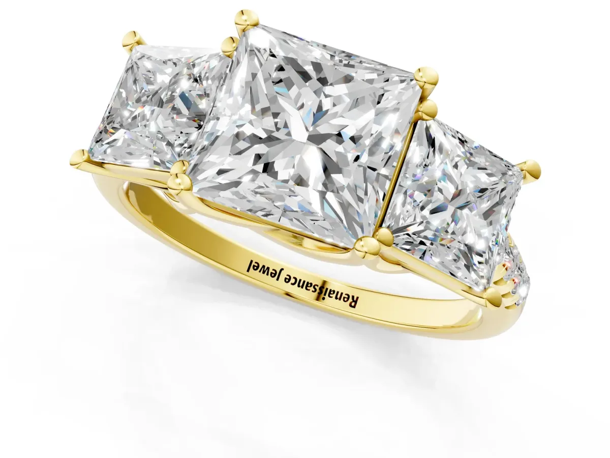 Three-Stone Princess Cut Diamond Ring with Round Moissanite Pavé Band and Prong Setting Yellow gold