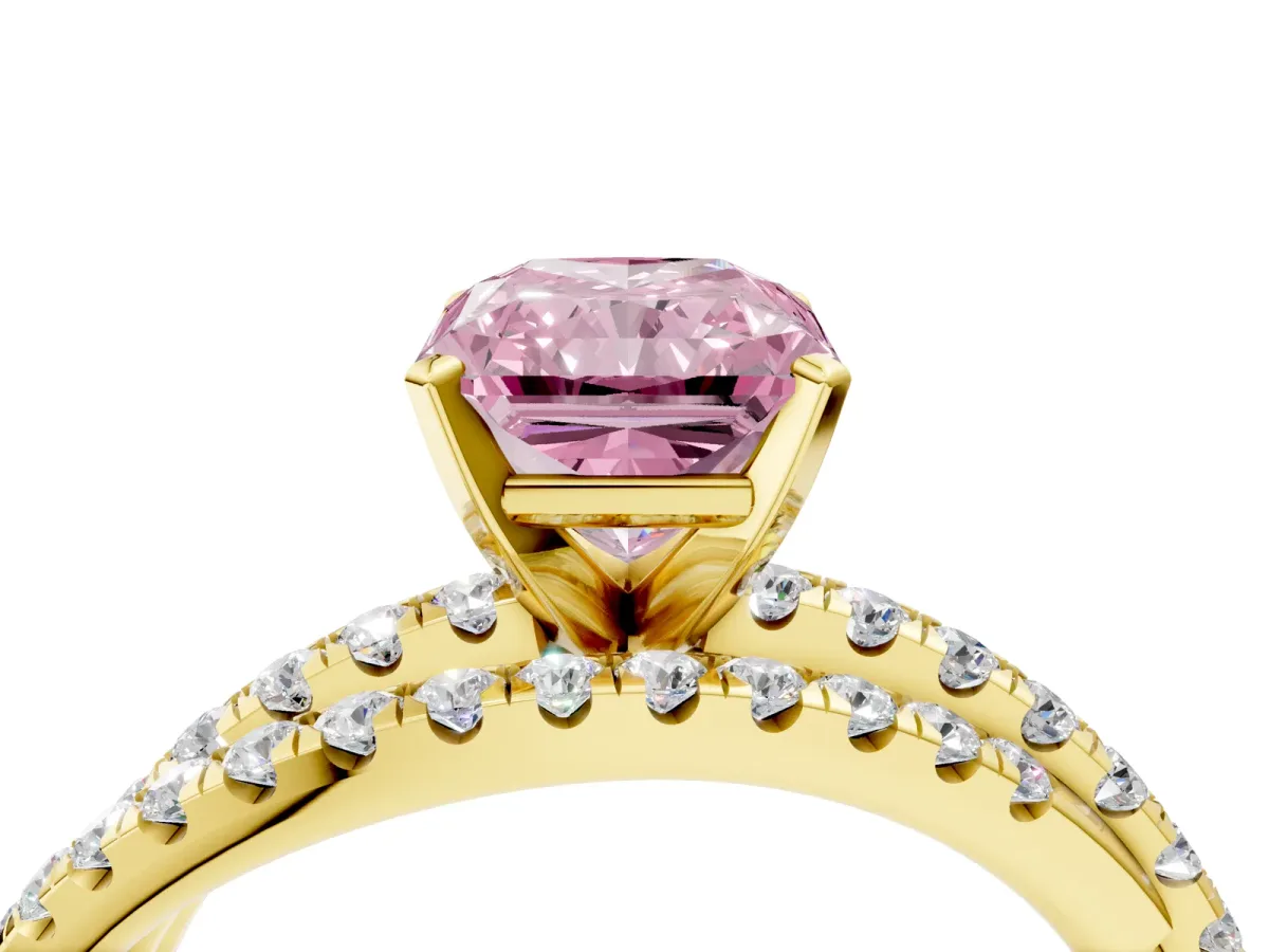 Fancy Pink Radiant Cut Solitaire Twist Band with Pavé Setting and Four-Prong Setting Yellow gold