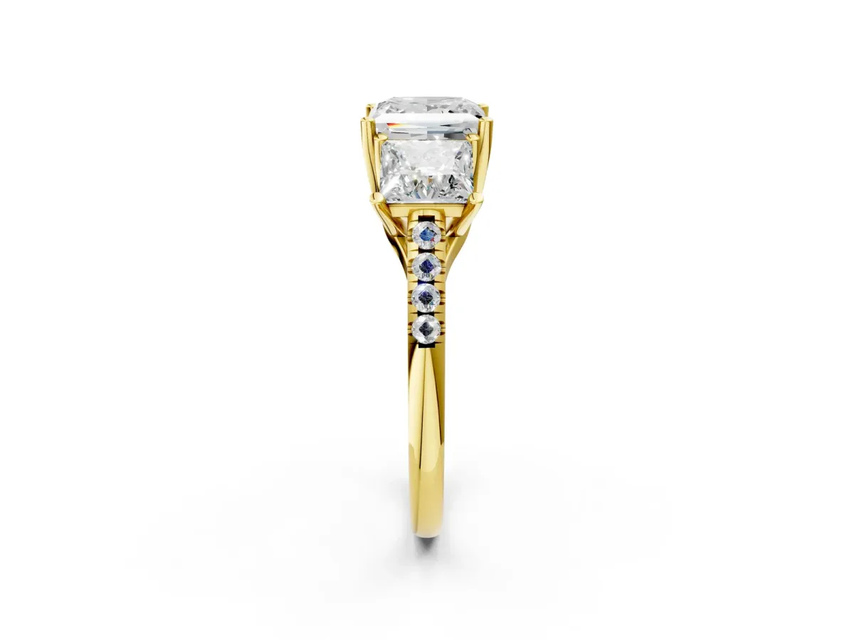 Three-Stone Princess Cut Diamond Ring with Round Moissanite Pavé Band and Prong Setting Yellow gold