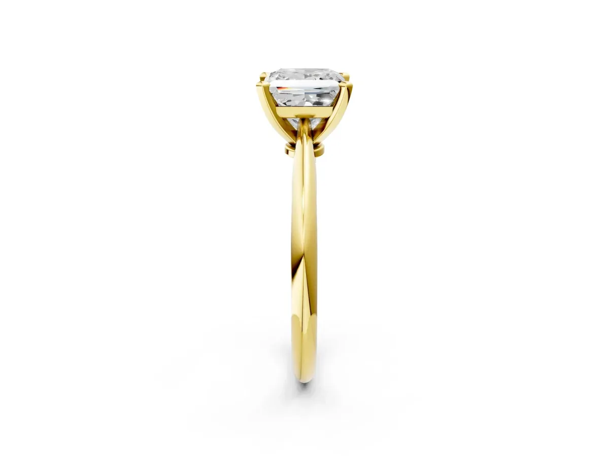 Princess Cut Diamond Solitaire Engagement Ring with Classic Band and Four-Prong Setting Yellow gold