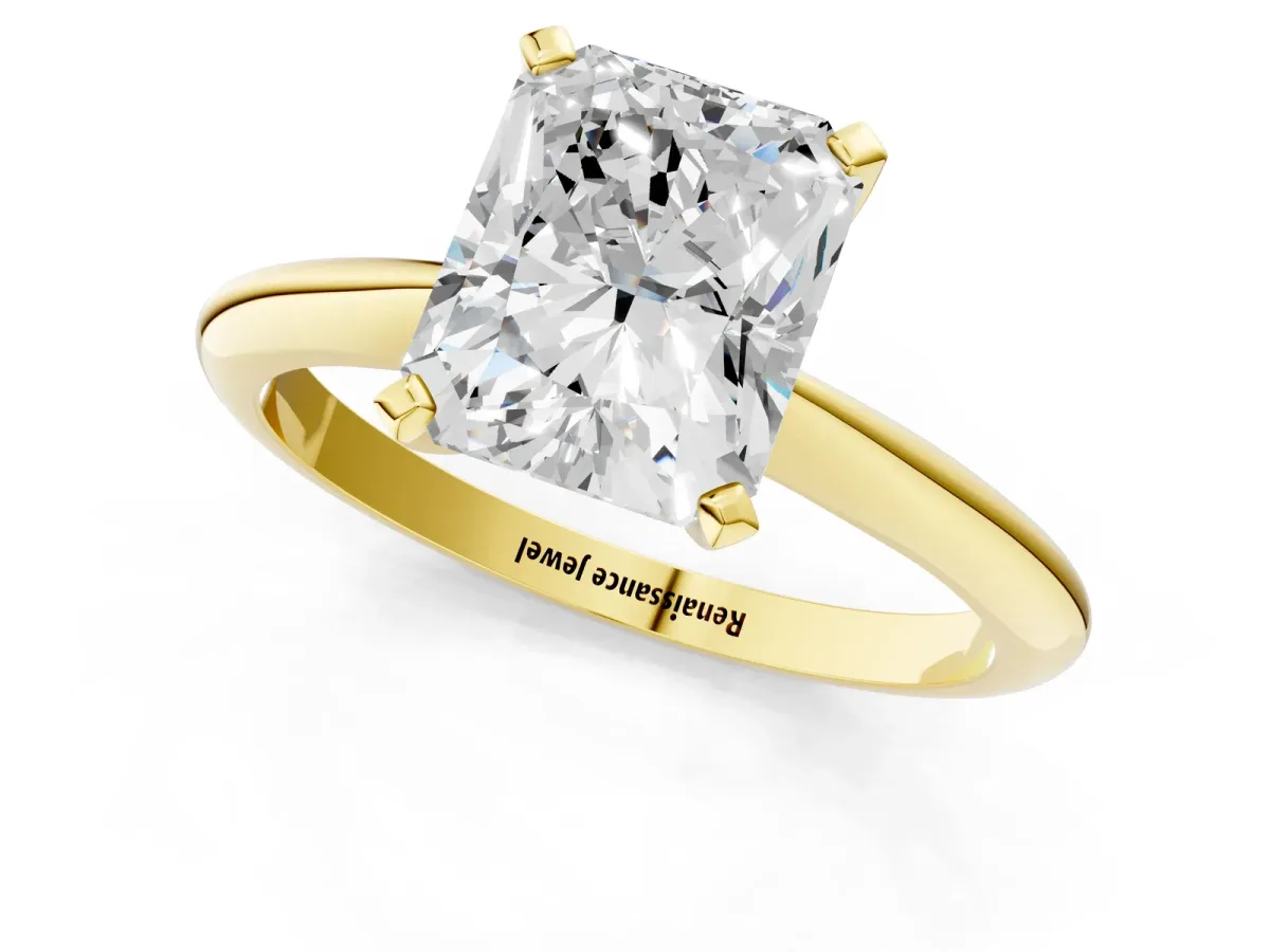 Radiant Cut Diamond Solitaire Engagement Ring with Classic Band and Four-Prong Setting Yellow gold