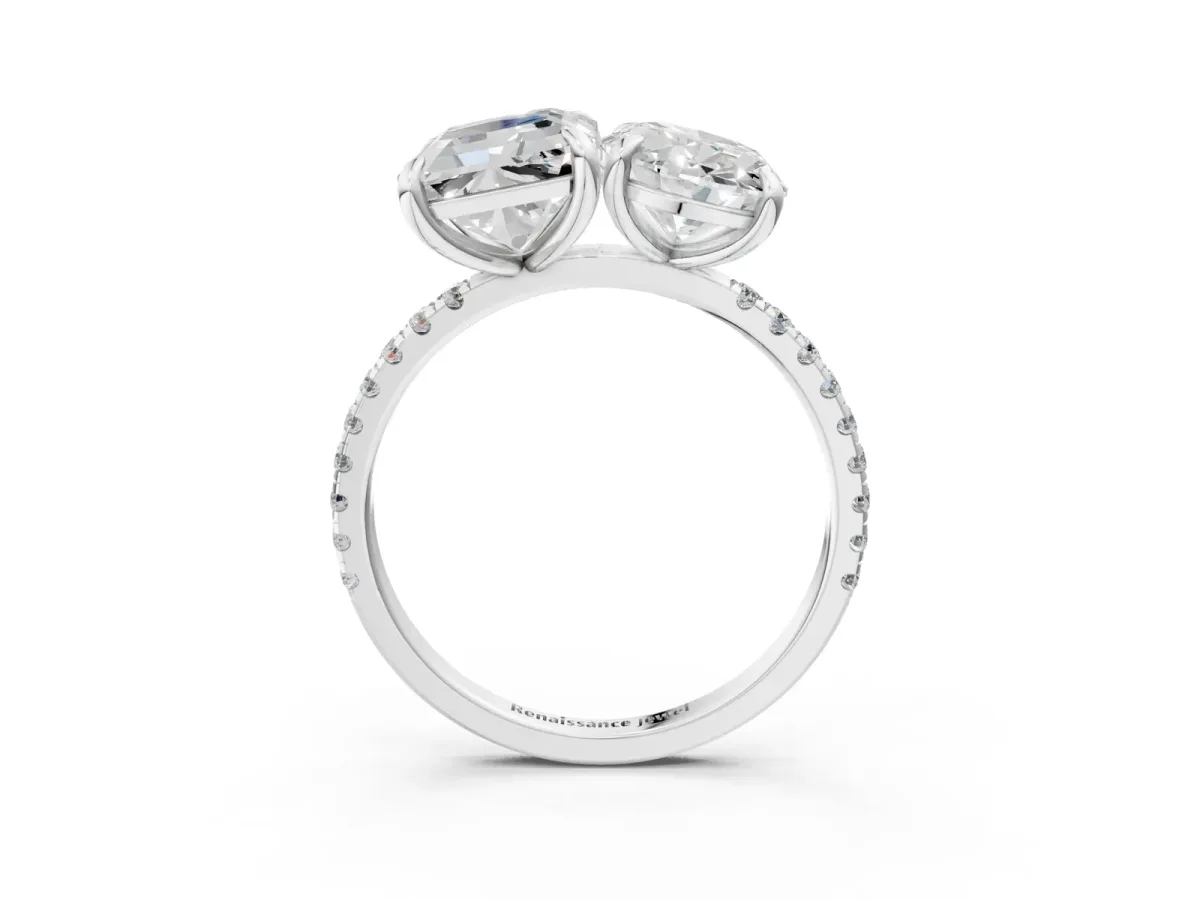 Oval and Emerald Toi Moi Ring with Prong Setting and Micro Pave Band White gold