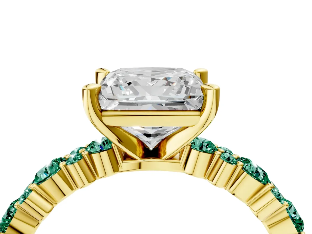 Princess Cut Diamond Side Stone Solitaire Ring with Round Green Sapphire and Four-Prong Setting Yellow gold