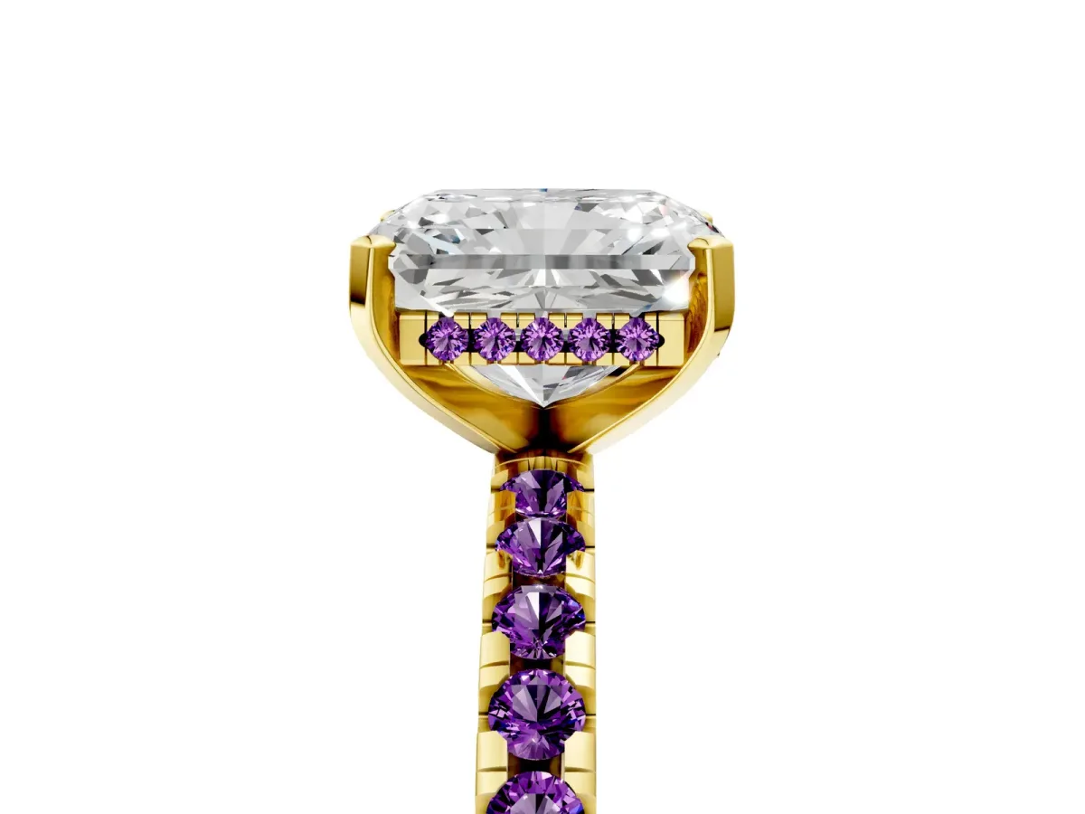 Radiant Cut Diamond Solitaire Ring with Round Amethyst Pavé Band and Four-Prong Setting Yellow gold