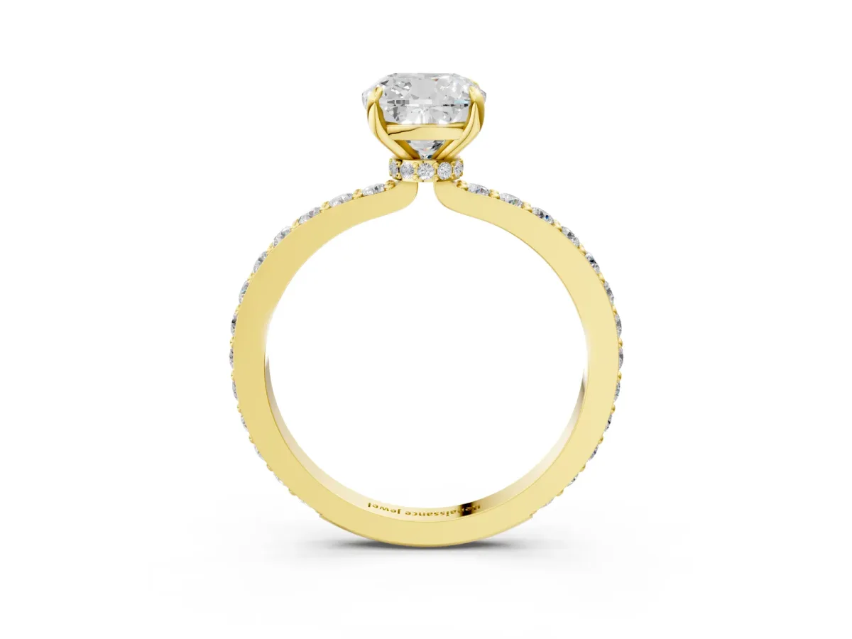 Cushion Cut Diamond Solitaire Engagement Ring with Pavé Band and Four-Prong Setting Yellow gold