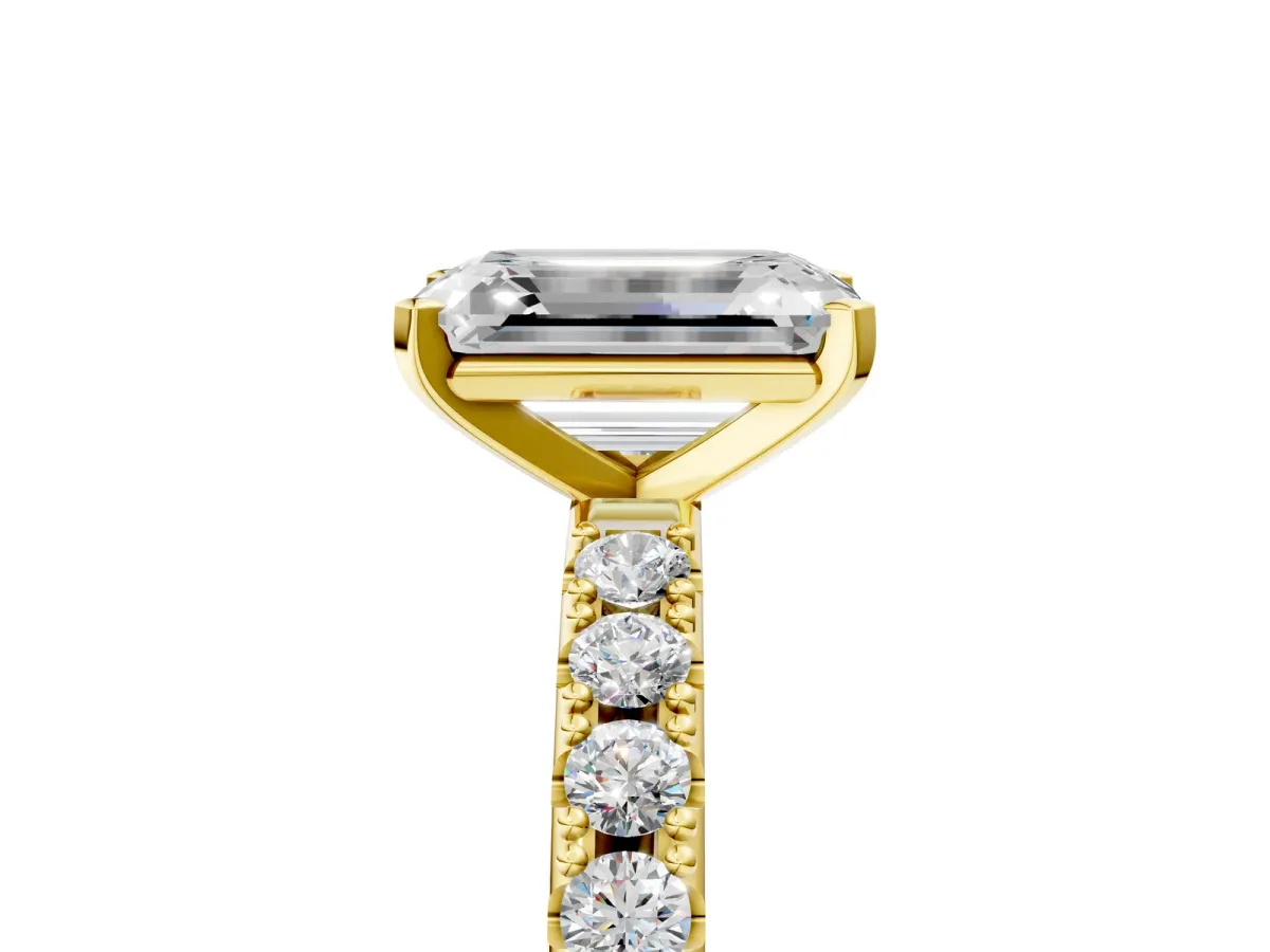 Emerald Cut Diamond Solitaire Pavé Band with Four-Prong Setting Yellow gold