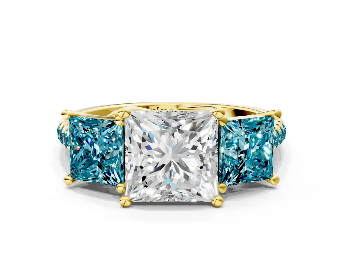 Three-Stone Princess Cut Diamond Ring with Round Blue Topaz Pavé Band and Prong Setting Yellow gold