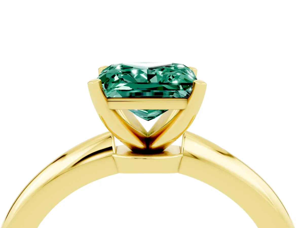 Princess Cut Green Sapphire Solitaire Ring with Six-Prong Setting and Classic Band Yellow gold