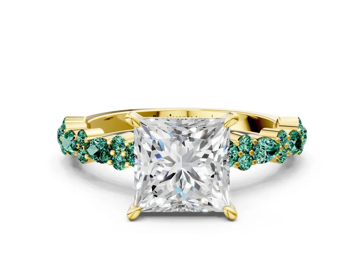 Princess Cut Diamond Side Stone Solitaire Ring with Round Green Sapphire and Four-Prong Setting Yellow gold
