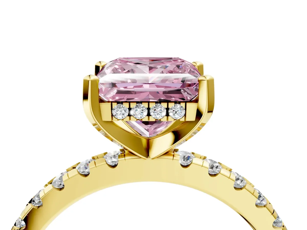 Fancy Pink Princess Cut Diamond Solitaire Ring with Round Pavé Band and Four-Prong Setting Yellow gold