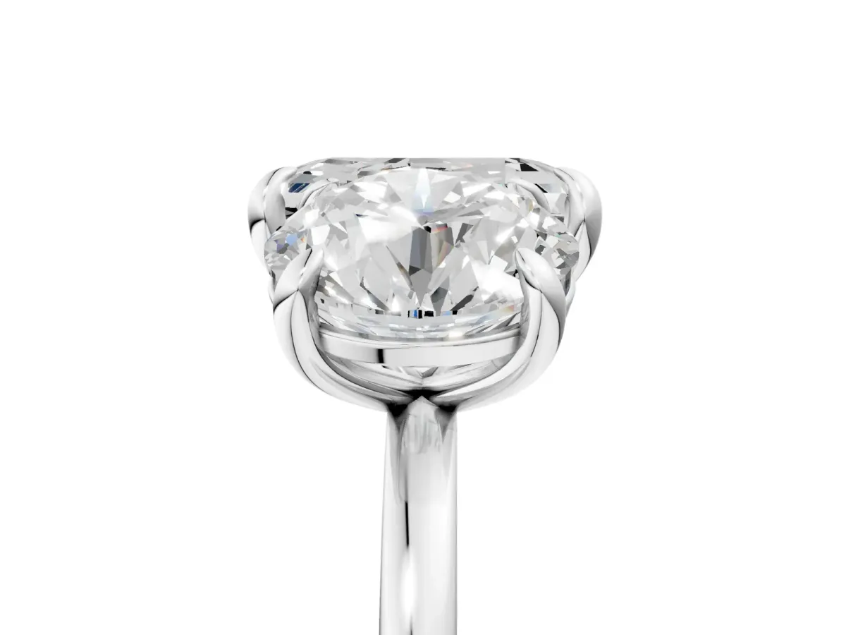 Round and Emerald Toi Moi Ring with Prong Setting and Plain Band Silver