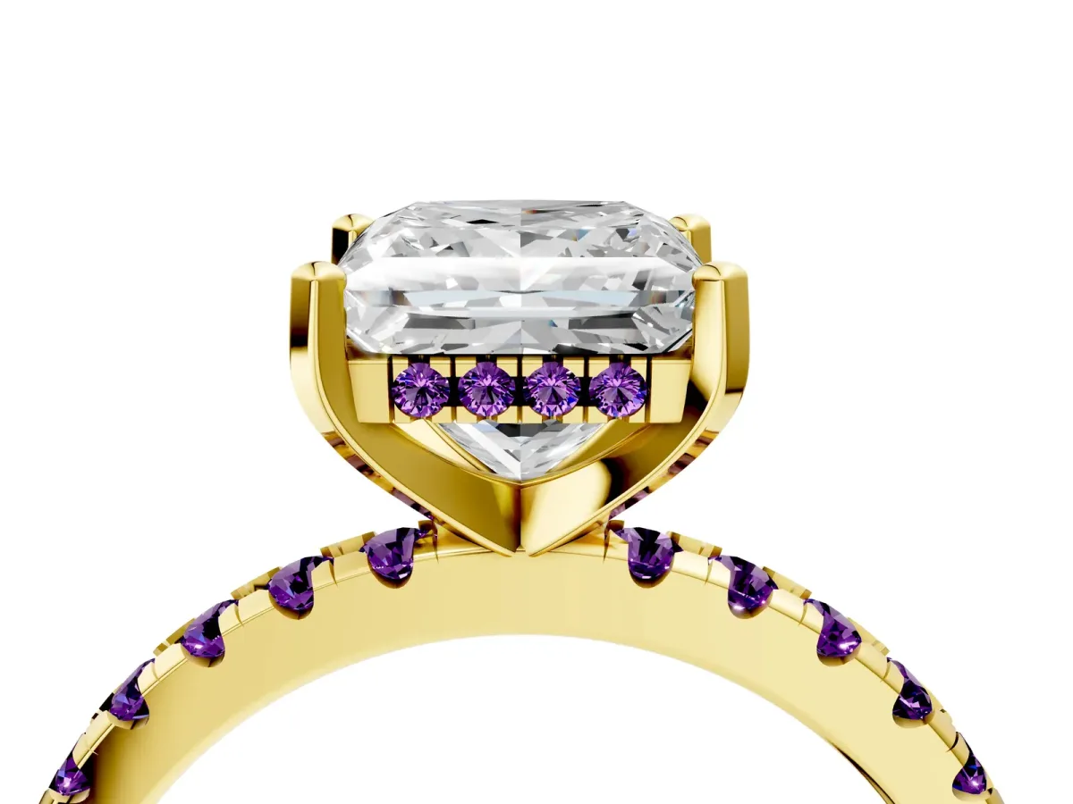 Princess Cut Diamond Solitaire Ring with Round Amethyst Pavé Band and Four-Prong Setting Yellow gold