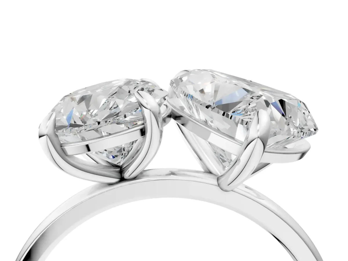 Round and Heart Toi Moi Ring with Prong Setting and Plain Band Platinum