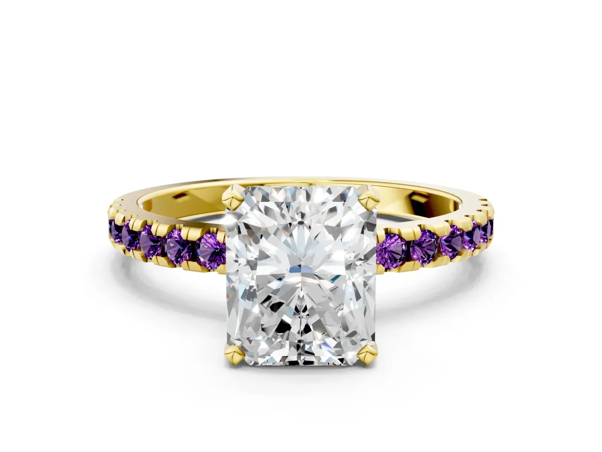 Radiant Cut Diamond Solitaire Ring with Round Amethyst Pavé Band and Four-Prong Setting Yellow gold