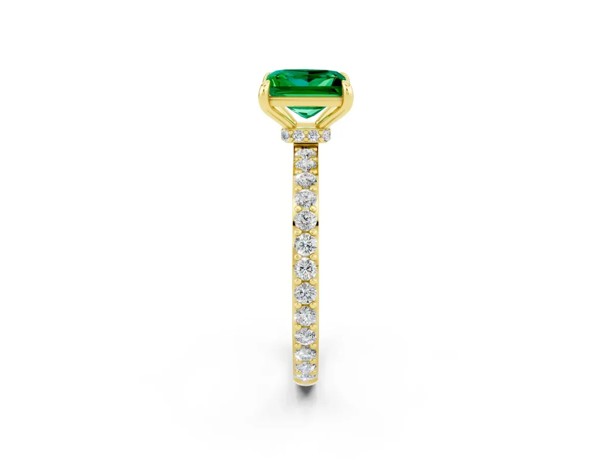 Princess Cut Emerald Solitaire Engagement Ring with Pavé Band and Four-Prong Setting Yellow gold