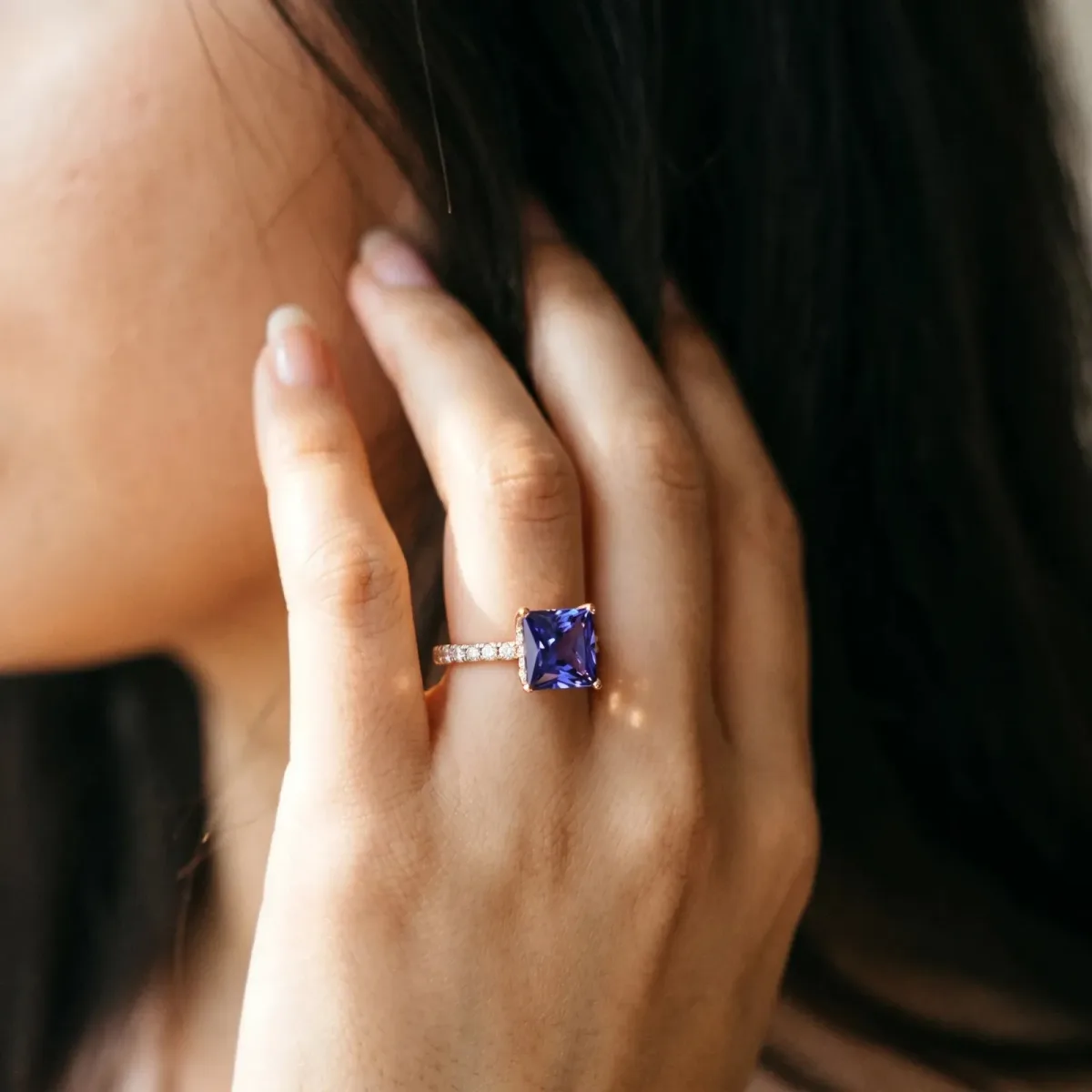 Princess Cut Tanzanite Solitaire Ring with Round Pavé Band and Four-Prong Setting Rose gold