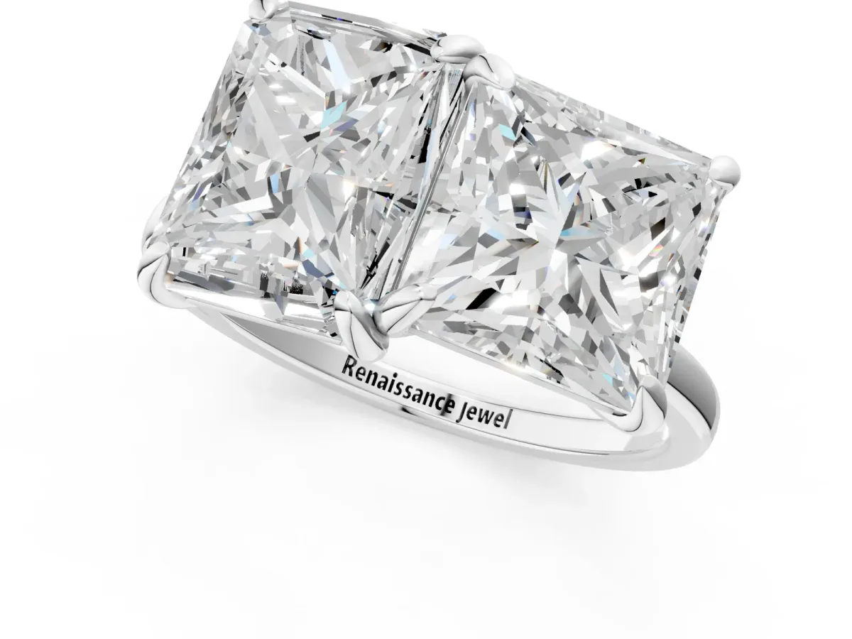 Emerald and Princess Toi Moi Ring with Prong Setting and Plain Band Platinum