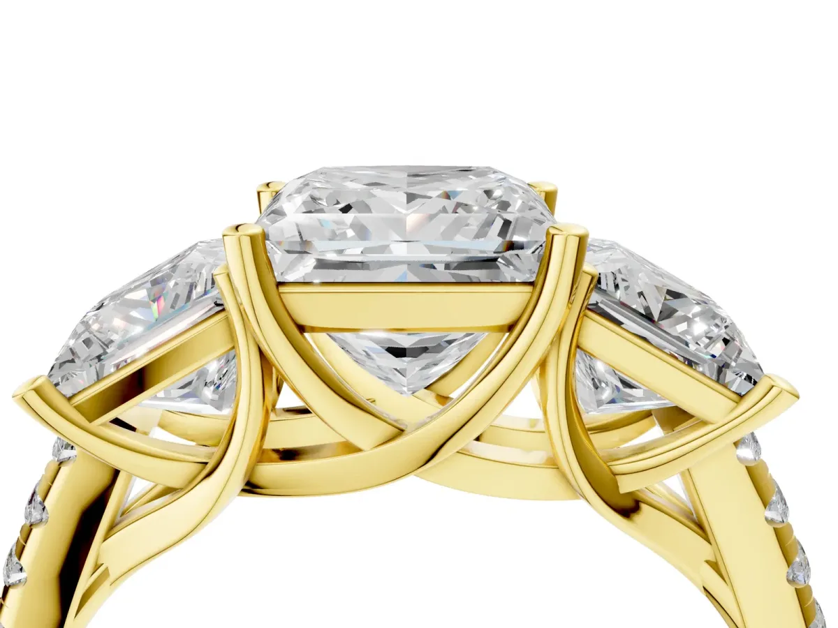 Fancy Green Three-Stone Princess Cut Diamond Ring with Round Pavé Band and Prong Setting Yellow gold