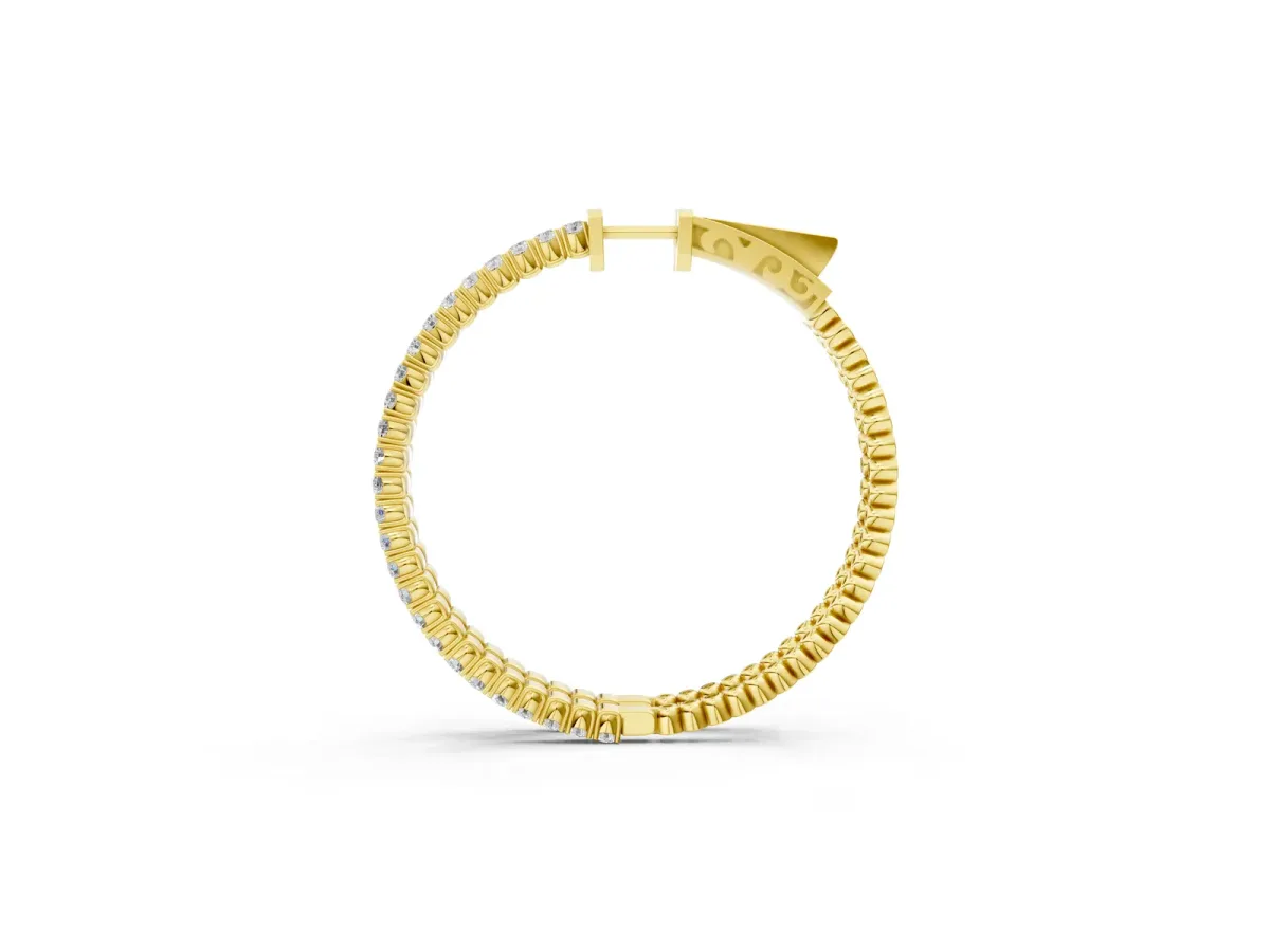 Round Cut Diamond Hoop Earrings with Pavé Setting and Prong Set Stones Yellow gold