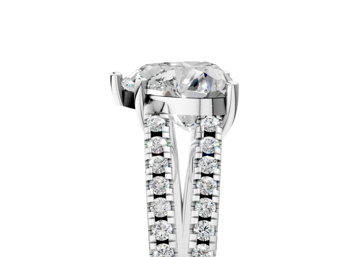 Heart Cut Diamond Solitaire Engagement Ring with Split Shank Pavé Band White gold