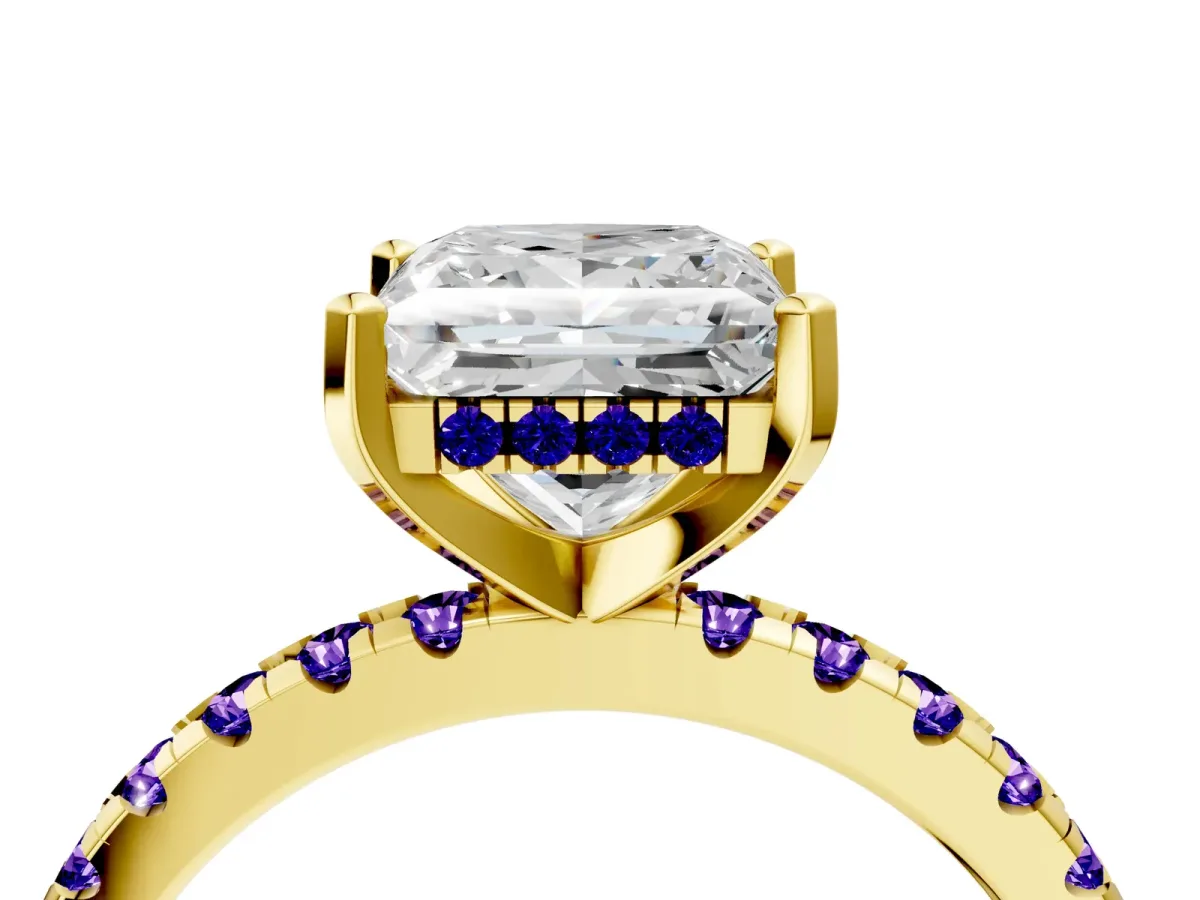 Princess Cut Diamond Solitaire Ring with Round Tanzanite Pavé Band and Four-Prong Setting Yellow gold