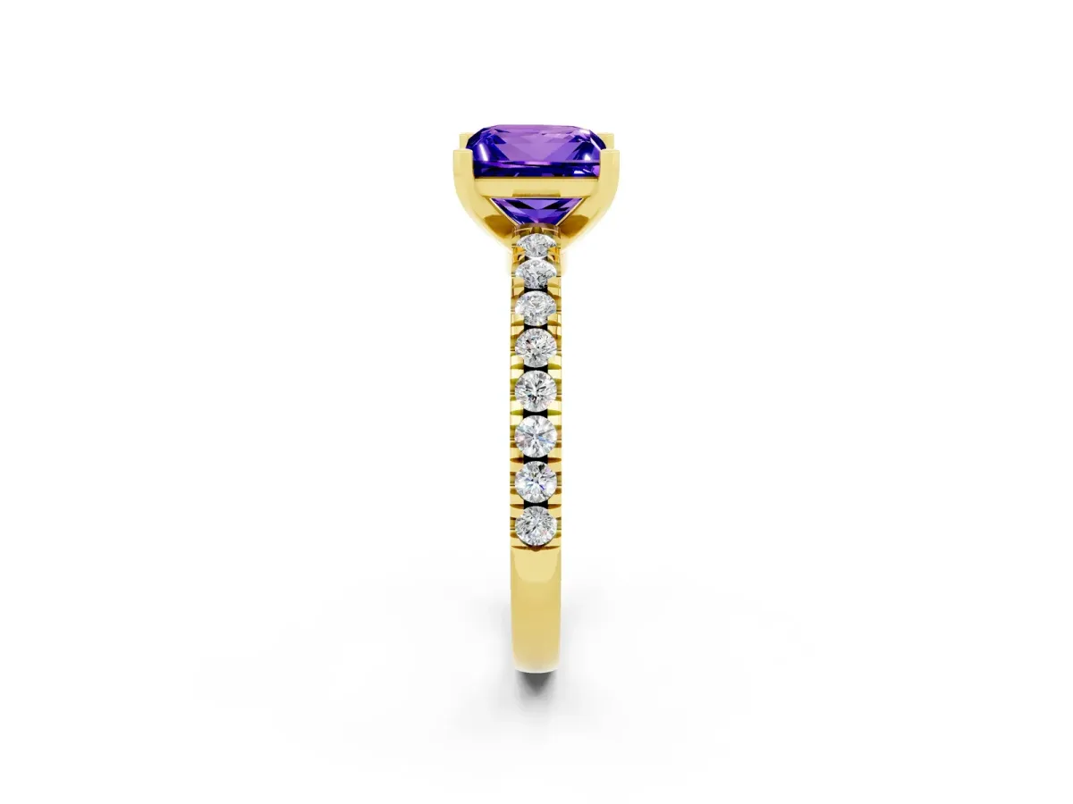 Princess Cut Solitaire Tanzanite with Pavé Band and Four-Prong Setting Yellow gold