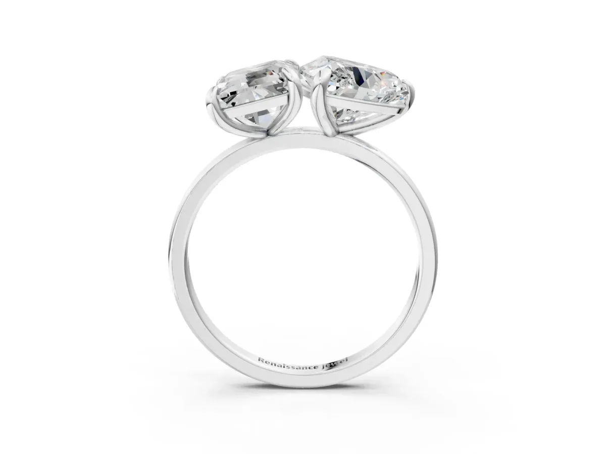 Emerald and Heart Toi Moi Ring with Prong Setting and Plain Band Silver