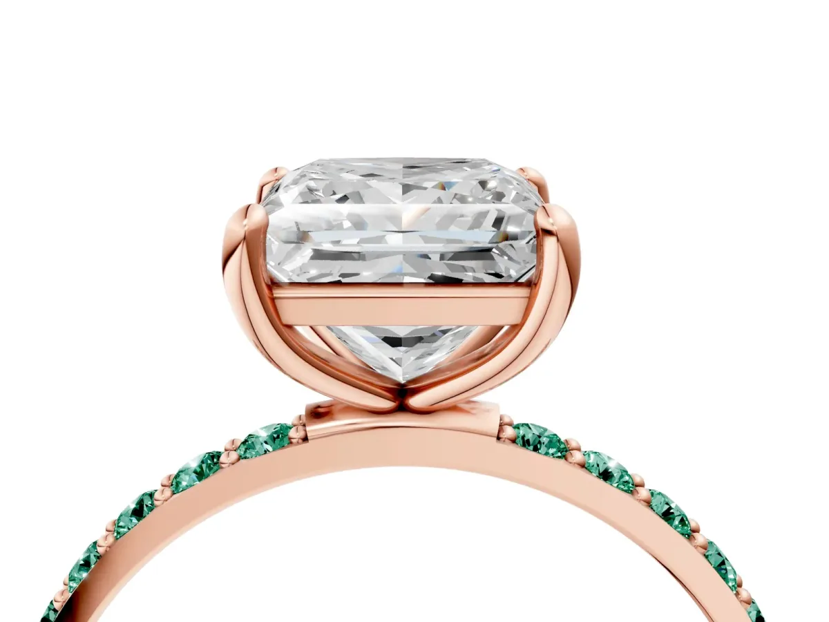 Princess Cut Diamond Solitaire Ring with Round Green Sapphire Pavé Band and Prong Setting Rose gold