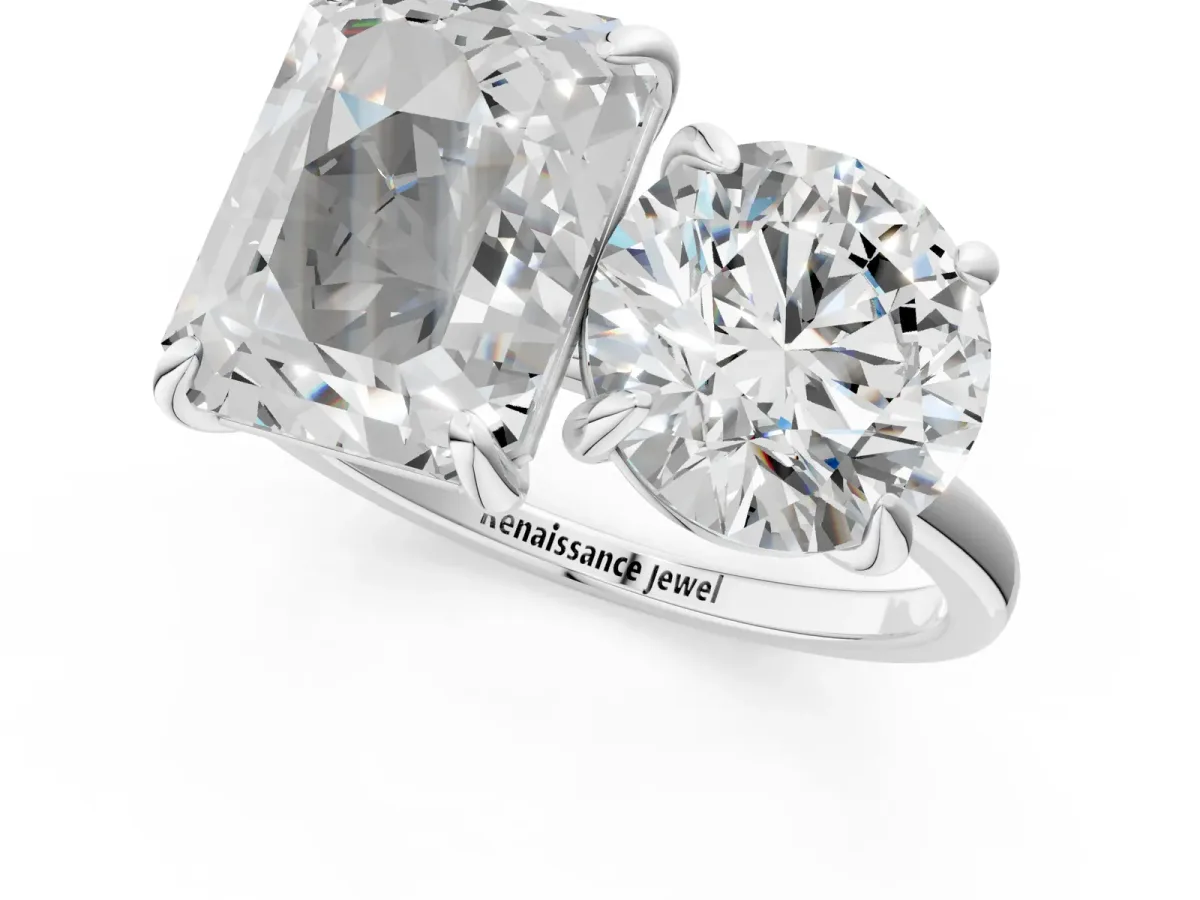 Round and Emerald Toi Moi Ring with Prong Setting and Plain Band Silver