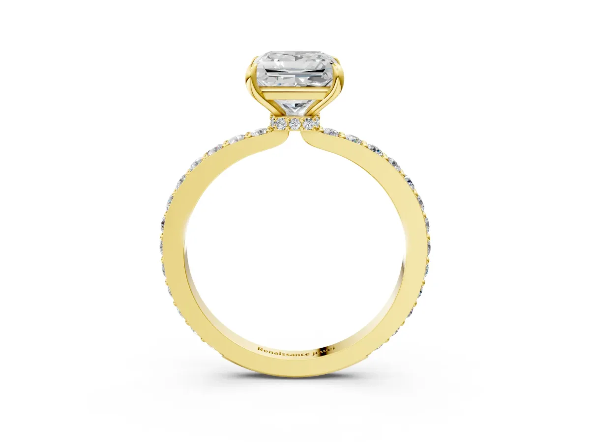 Princess Cut Diamond Solitaire Engagement Ring with Pavé Band and Four-Prong Setting Yellow gold