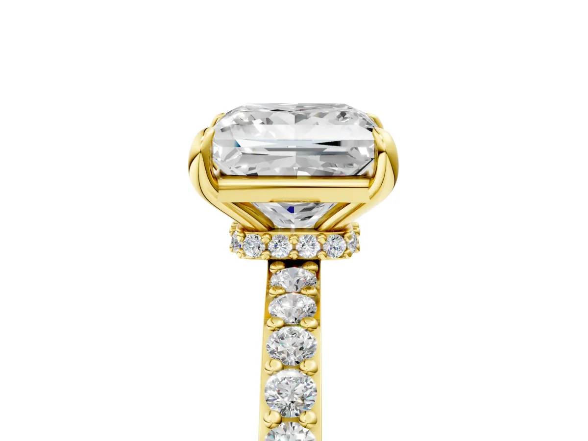 Princess Cut Diamond Solitaire Engagement Ring with Pavé Band and Four-Prong Setting Yellow gold