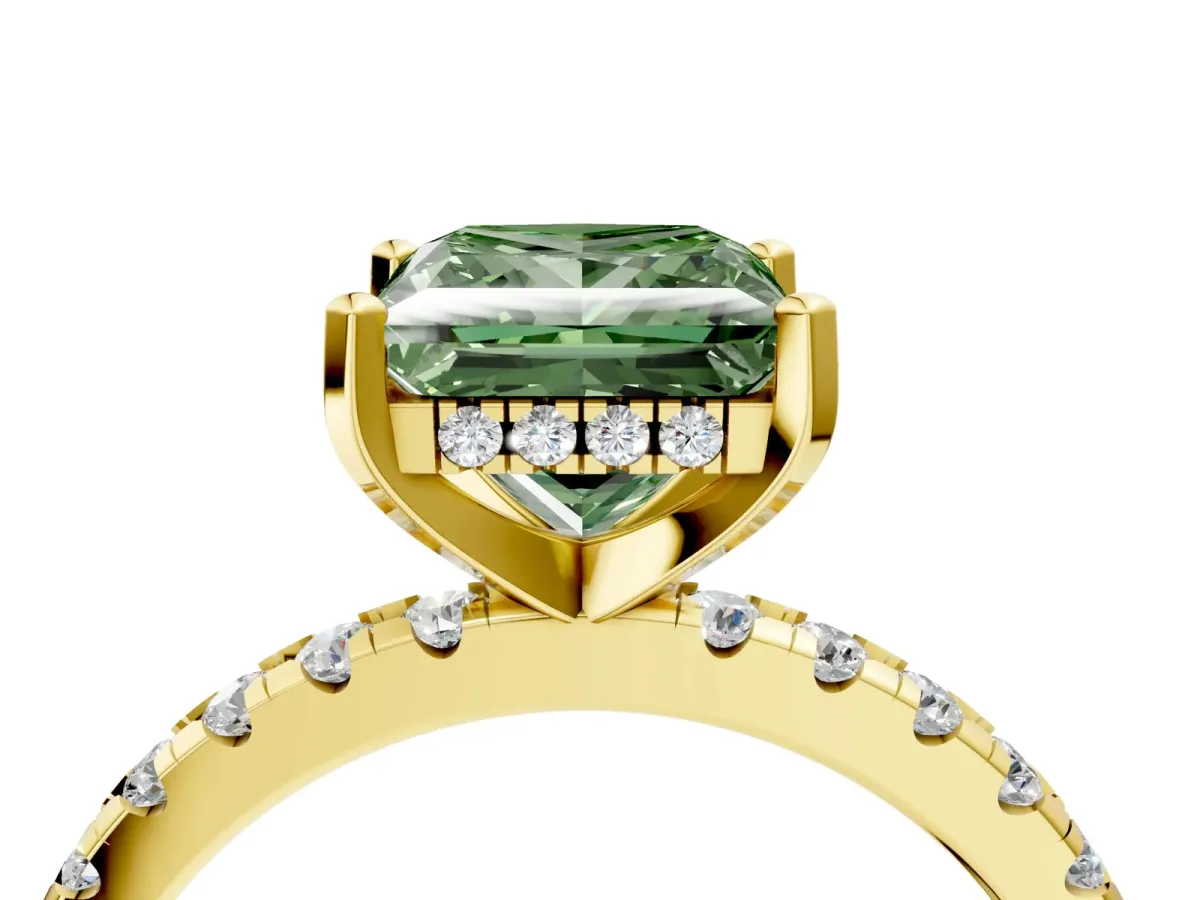 Fancy Green Princess Cut Diamond Solitaire Ring with Round Pavé Band and Four-Prong Setting Yellow gold