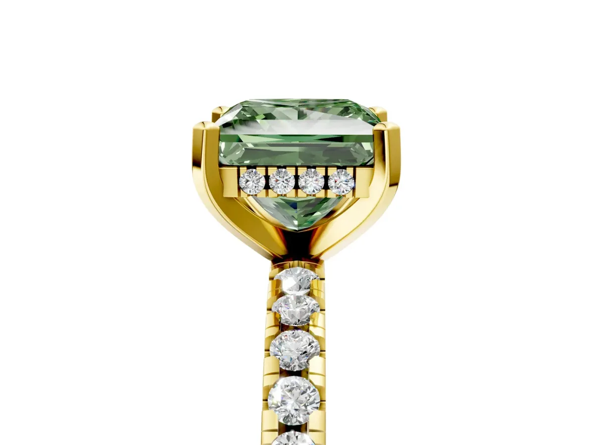Fancy Green Princess Cut Diamond Solitaire Ring with Round Pavé Band and Four-Prong Setting Yellow gold