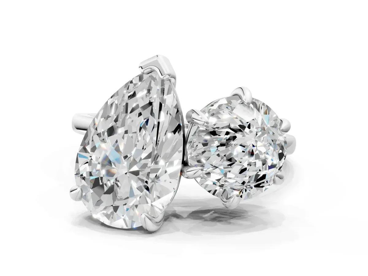 Round Cut and pear toi moi ring White gold
