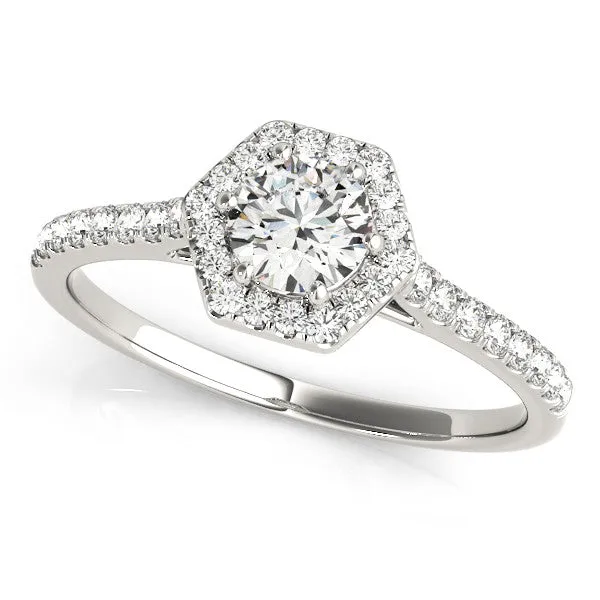 Hexagonal Halo Heart Cut Diamond Pavé Band with Four-Prong Setting Platinum