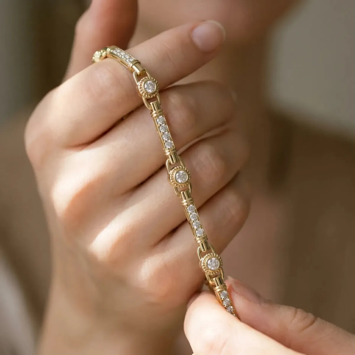 Round Bezel-Set Diamond Tennis Bracelet with Pave Band Yellow gold