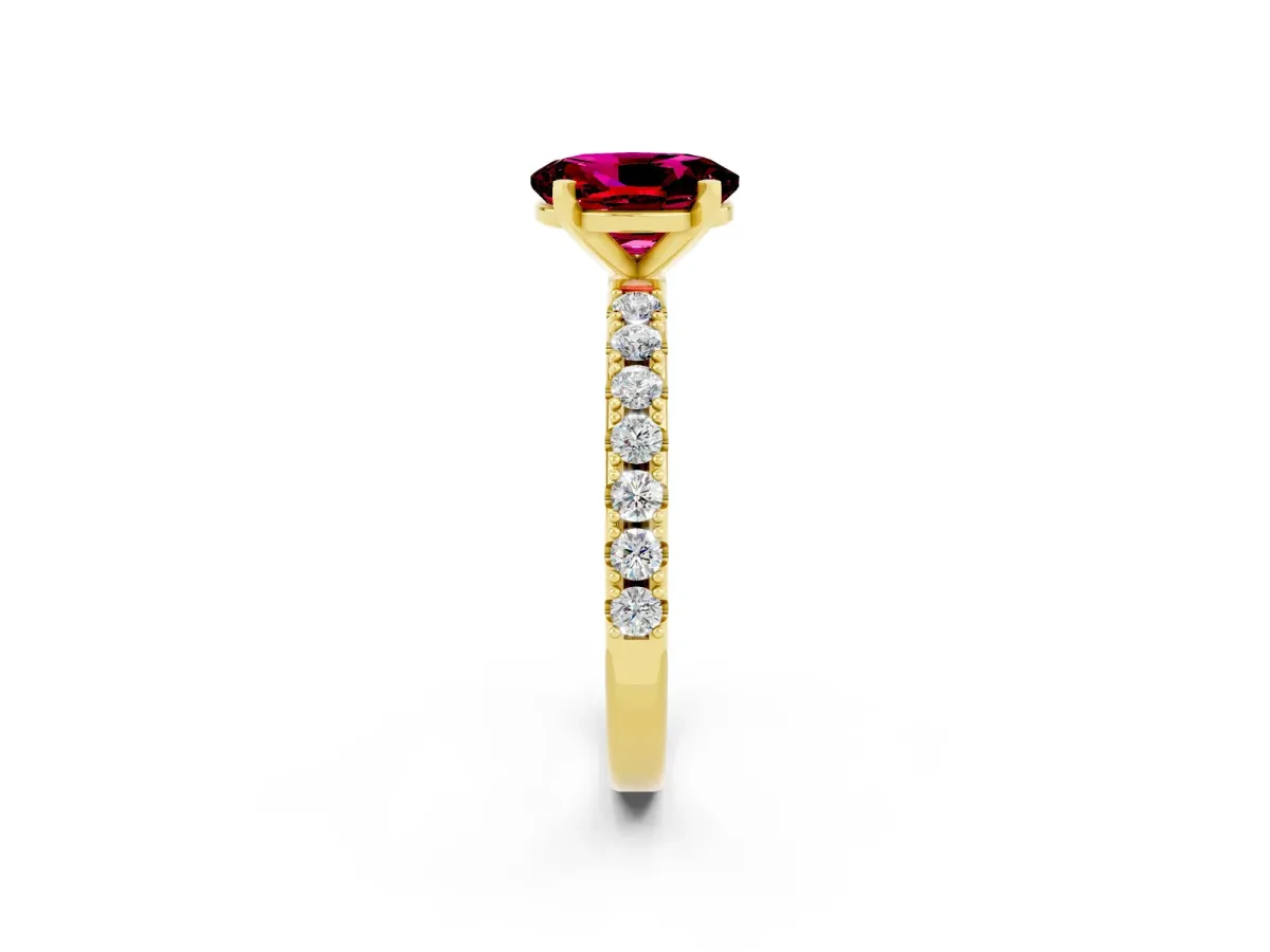 Oval Cut Garnet Solitaire Pavé Band with Four-Prong Setting Yellow gold
