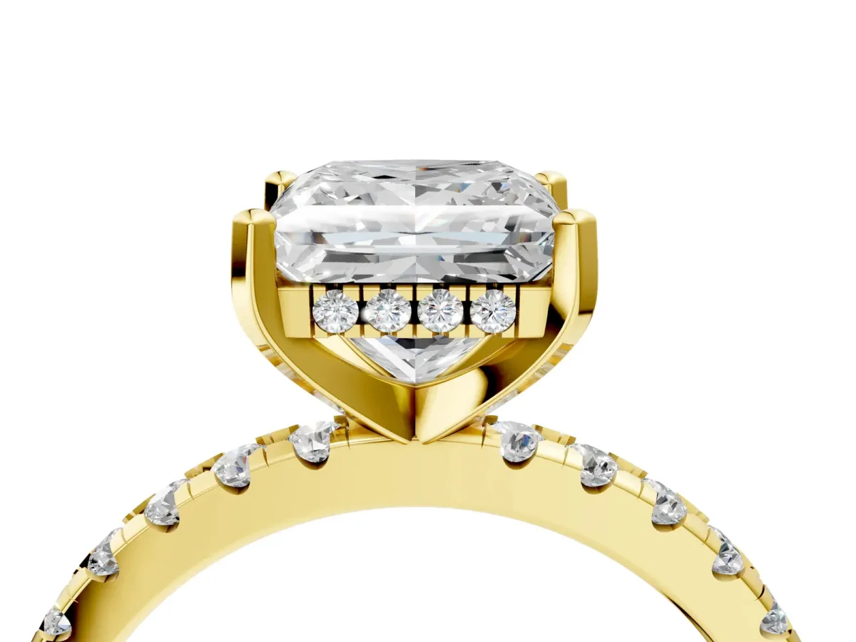 Princess Cut Diamond Solitaire Ring with Round Pavé Band and Four-Prong Setting Yellow gold