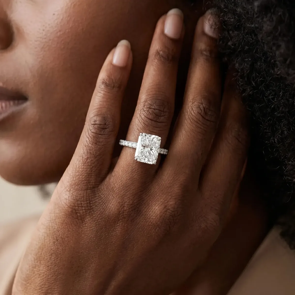 Radiant Cut Cut Diamond Pavé Band Ring with Four-Prong Setting Platinum