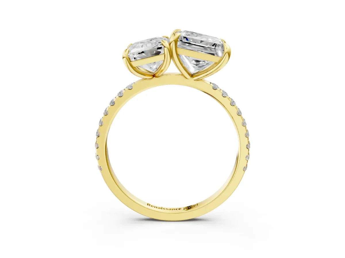 Radiant and Princess Toi Moi Ring with Prong Setting and Pave Band Yellow gold