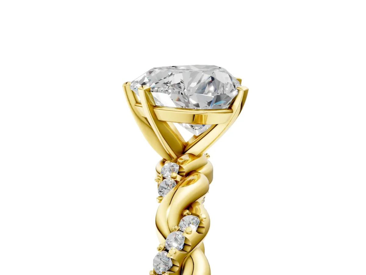 Heart Cut Diamond Solitaire Ring with Twisted Band and Pavé Accents Yellow gold