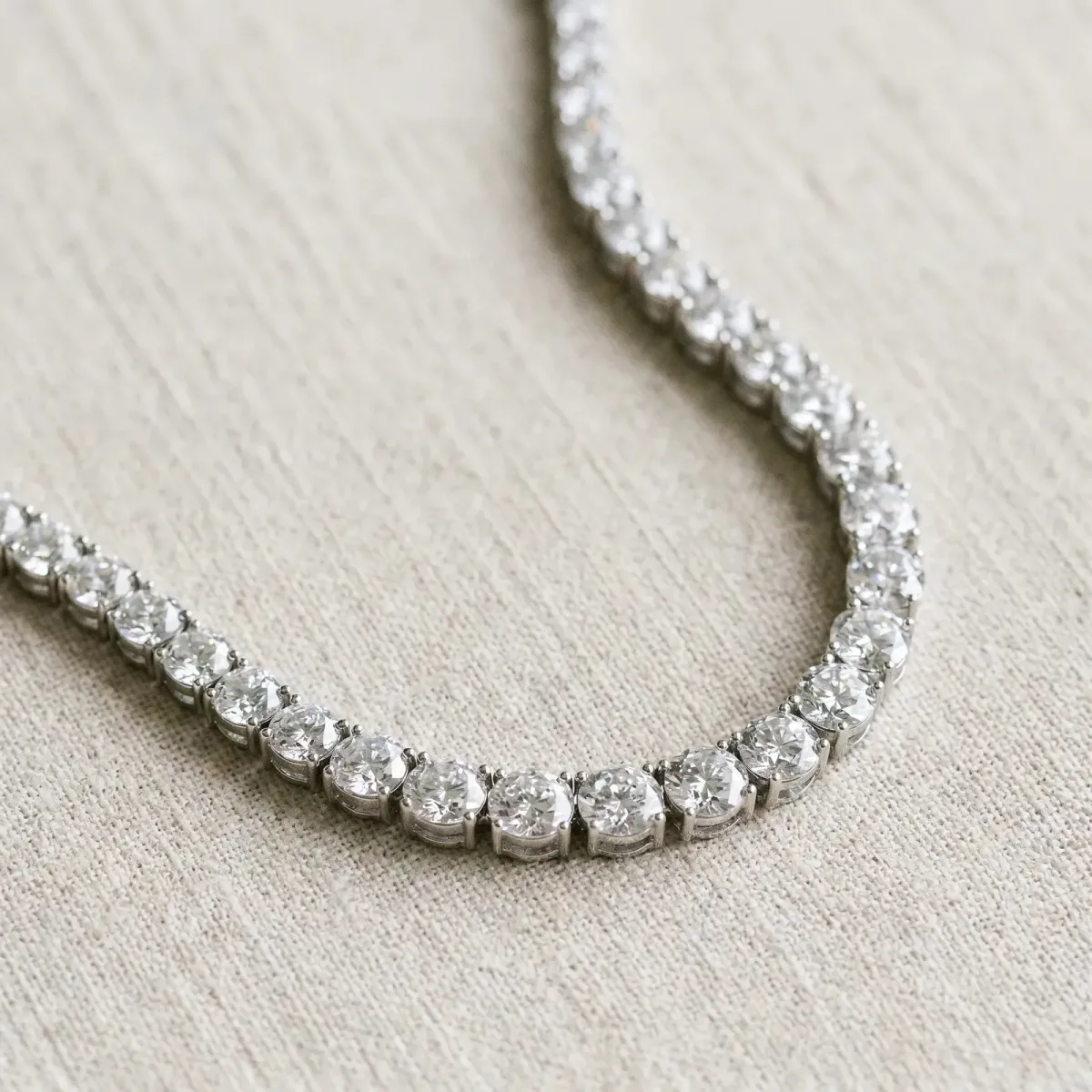 Round Cut Brilliant Graduated Diamond Tennis Necklace with Four-Prong Setting Rose gold