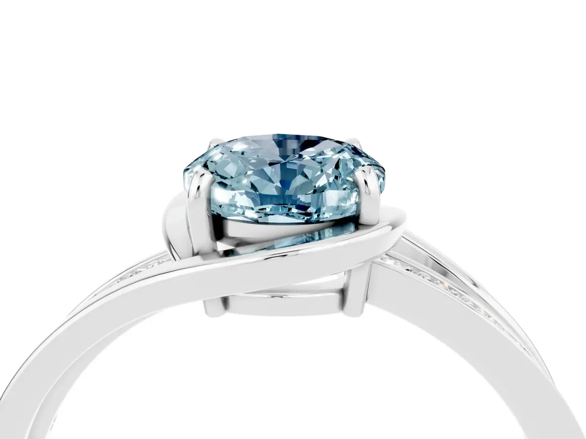 Oval Cut Aquamarine Solitaire Ring with Split Shank and Prong Setting White gold